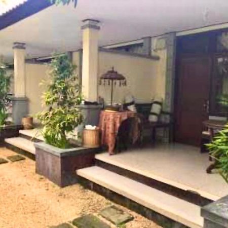 Gina'S Guest House Sanur  Luaran gambar